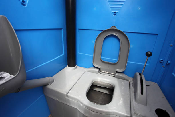 Best Deluxe Portable Toilet Rental  in Roosevelt Gardens, FL